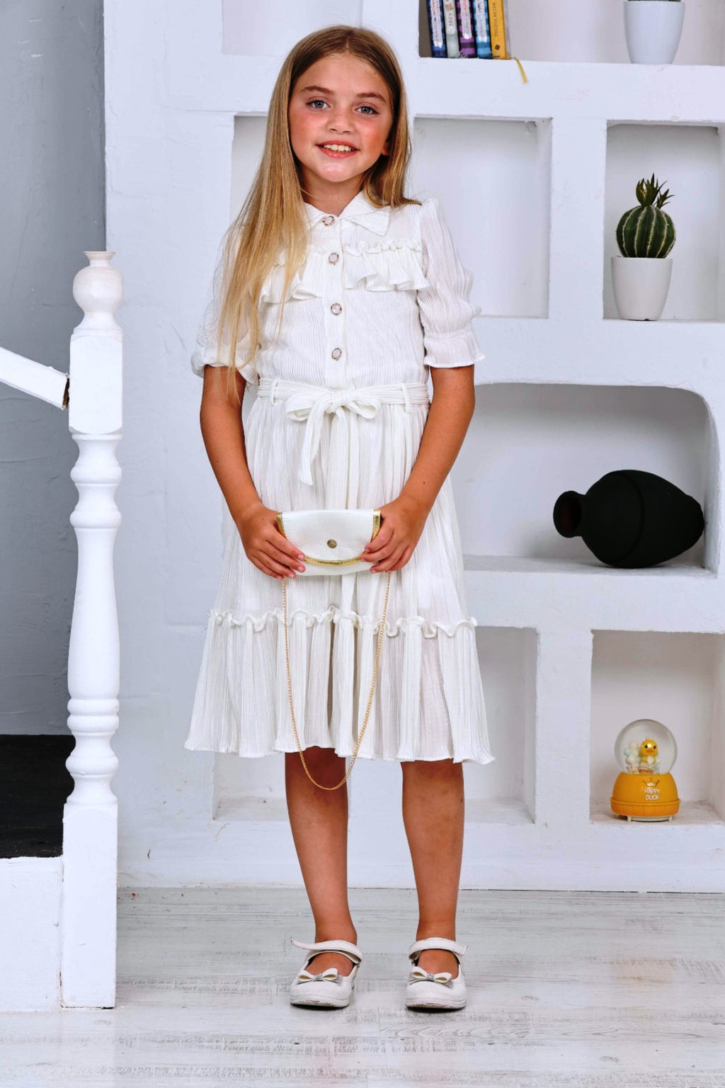 TRENDT MODA BÜRÜMCÜK KUMAŞ ÖNDEN DÜĞMELİ FIRFIR DETAYLI ÇANTALI KUŞAKLI KIREM/ RENK ELBİSE