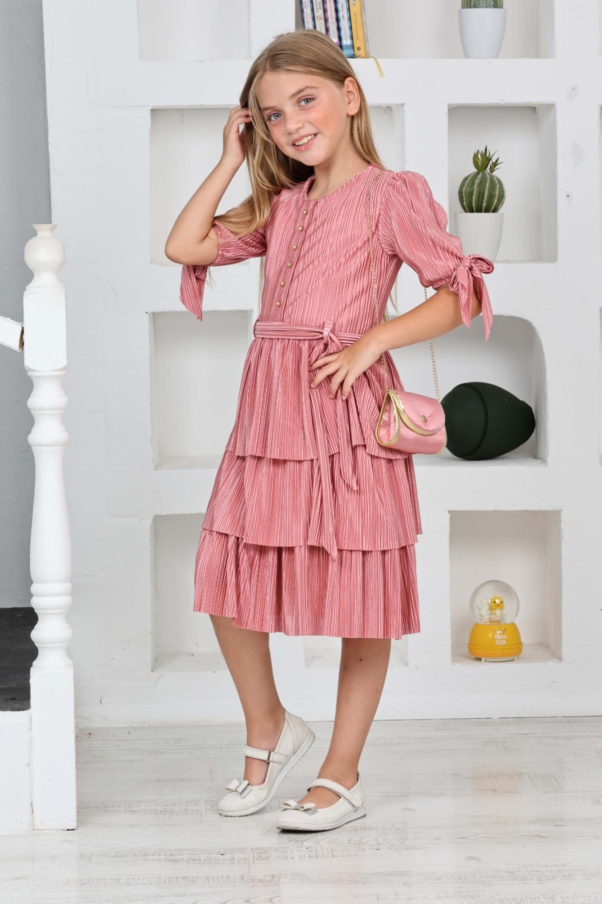 TRENDT MODA BÜRÜMCÜK KUMAŞ ÖNÜ İNCİLİ ARKASI FERMUARLI ÇANTALI KUŞAKLI FUŞYA RENK ELBİSE
