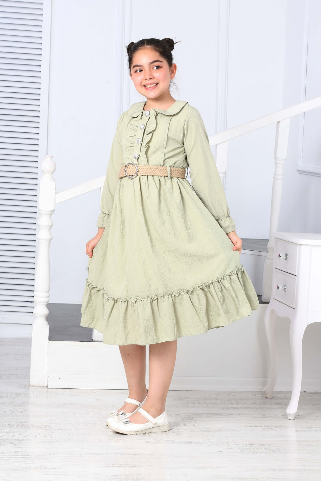 TRENDT MODA  PARLAK DÜGMELİ ÖNÜ FIRFIRLI KEMERLİ ASTARLI UZUN KOL YEŞİL RENK ELBİSE