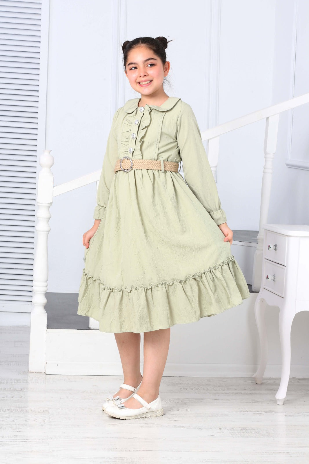 TRENDT MODA  PARLAK DÜGMELİ ÖNÜ FIRFIRLI KEMERLİ ASTARLI UZUN KOL YEŞİL RENK ELBİSE